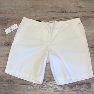NWT Tommy Hilfiger White Shorts. 14